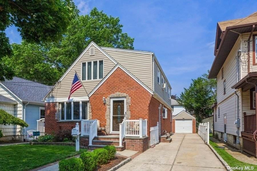 45 Irving Avenue - Photo 1