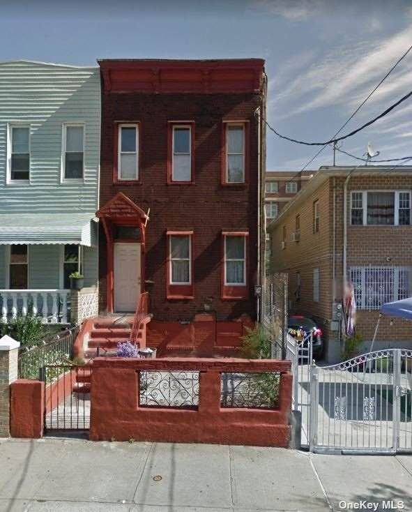 381 Jerome Street - Photo 1