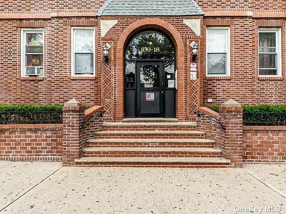 109-18 Lefferts Boulevard - Photo 1