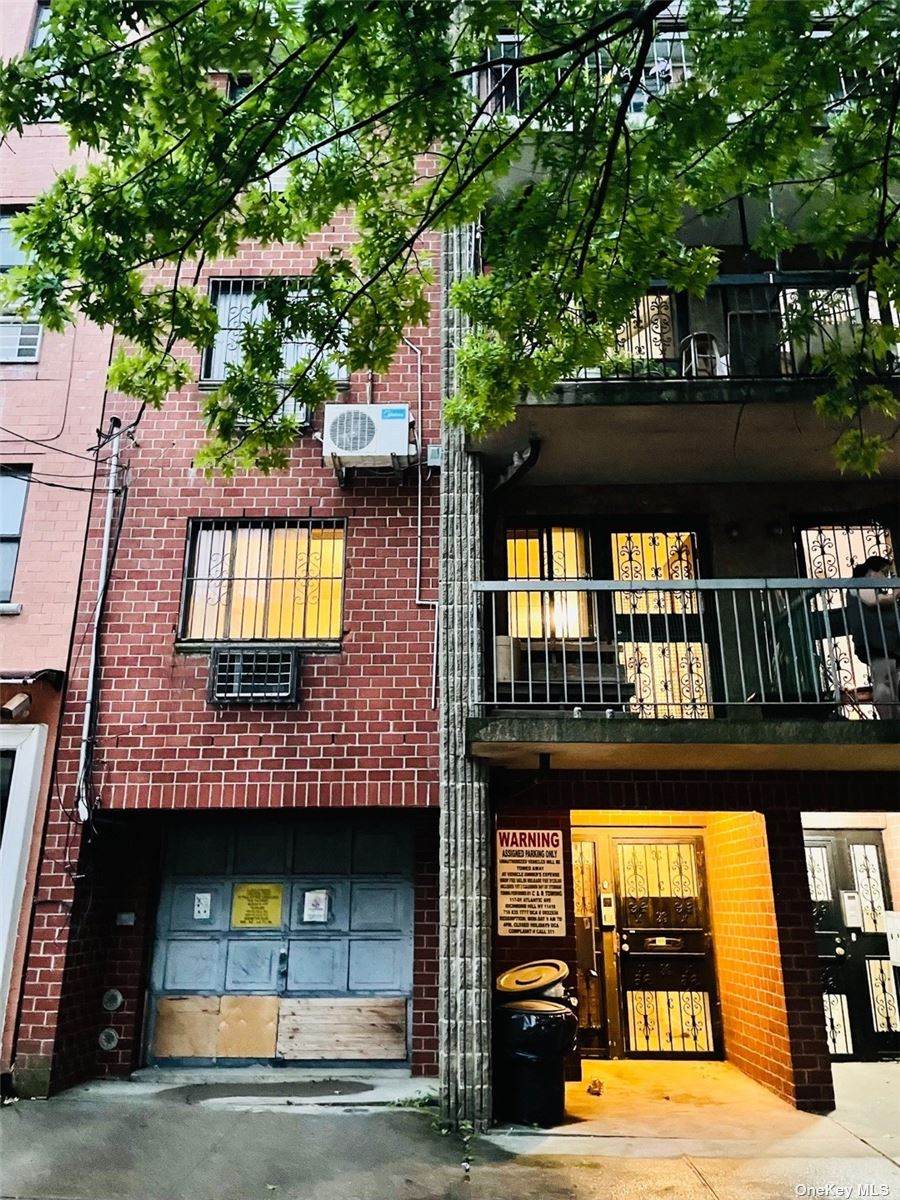 140-20 33 Avenue - Photo 1