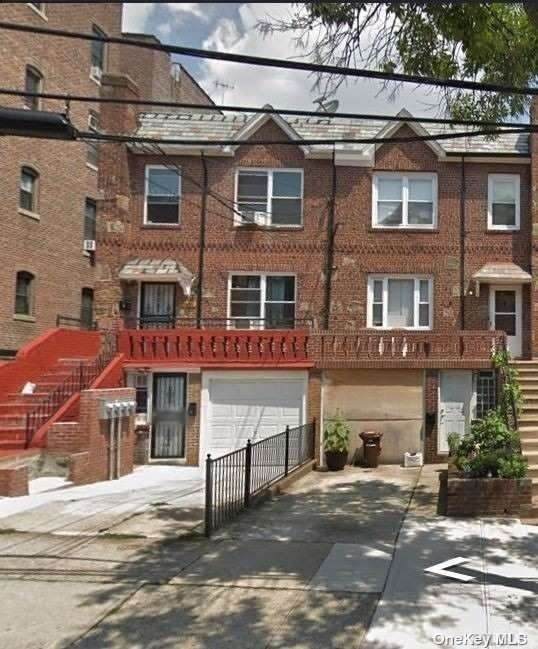 56-11 43 Avenue - Photo 1
