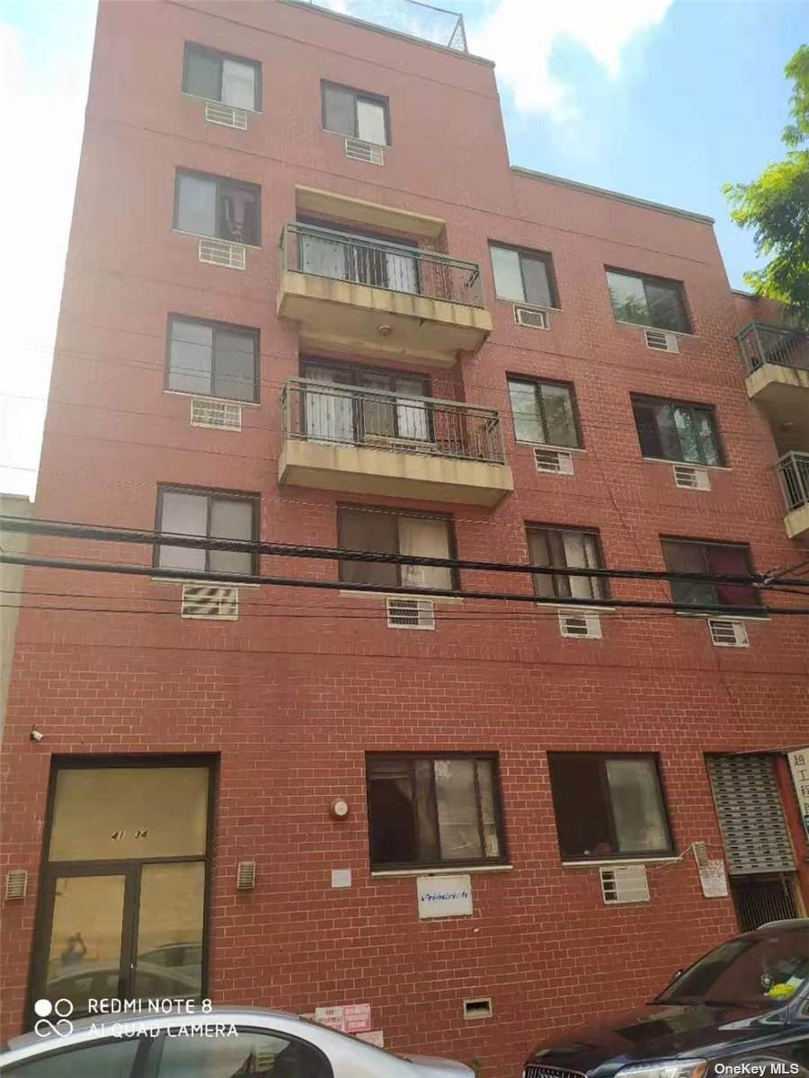 41-34 Haight St - Photo 1