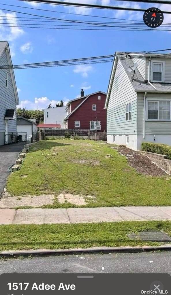 1517 Adee Avenue - Photo 1