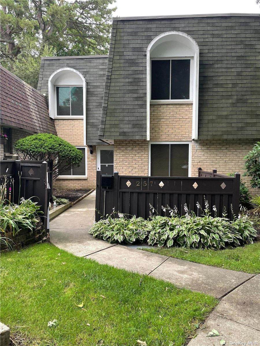 257 Birchwood Road - Photo 1