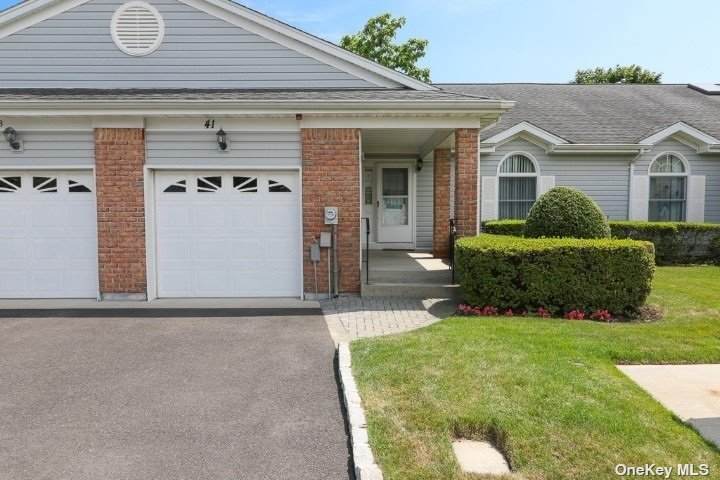 41 Primrose Lane - Photo 1