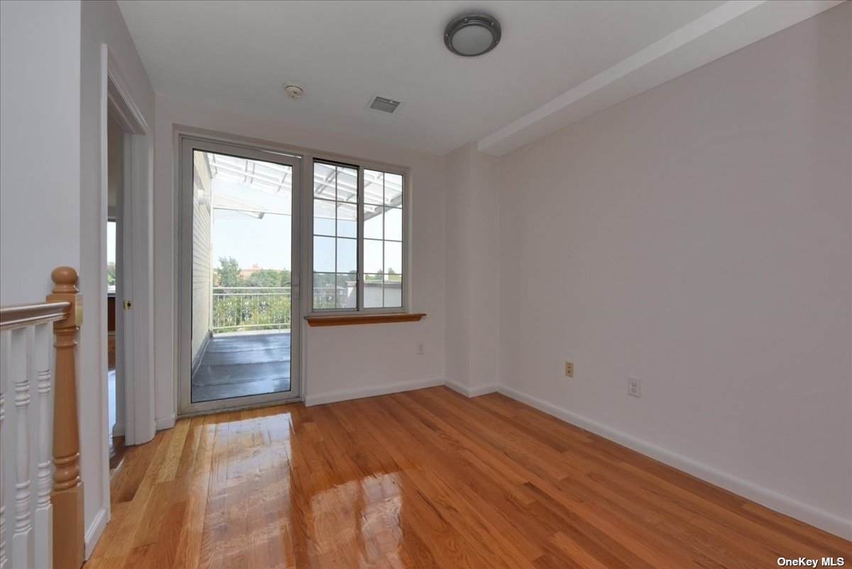 31-18 Union Street - Photo 1
