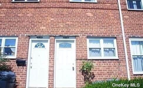 214-33 Hillside Avenue - Photo 1