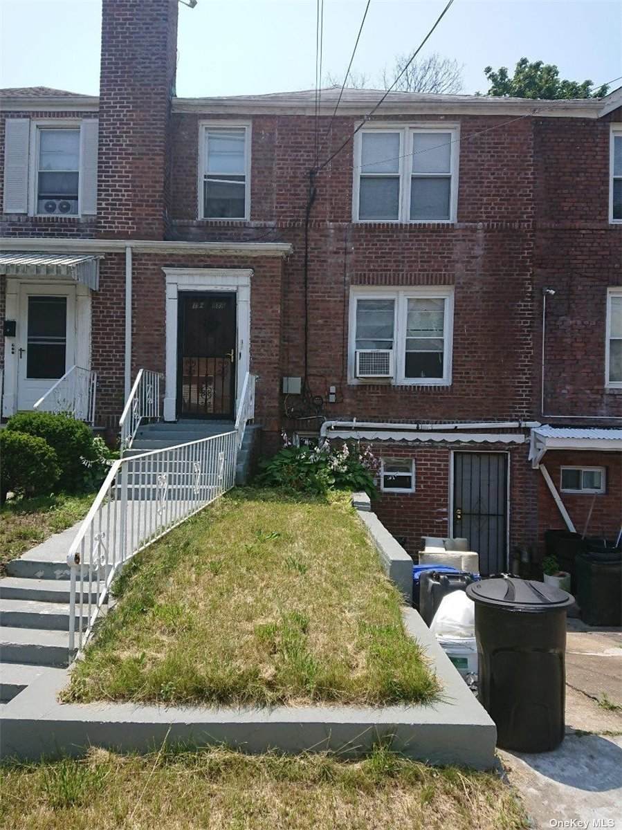 19418A Hollis Avenue - Photo 1