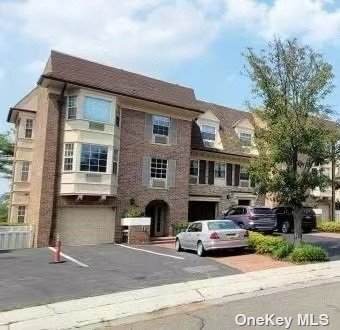 205-52 Brian Crescent - Photo 1