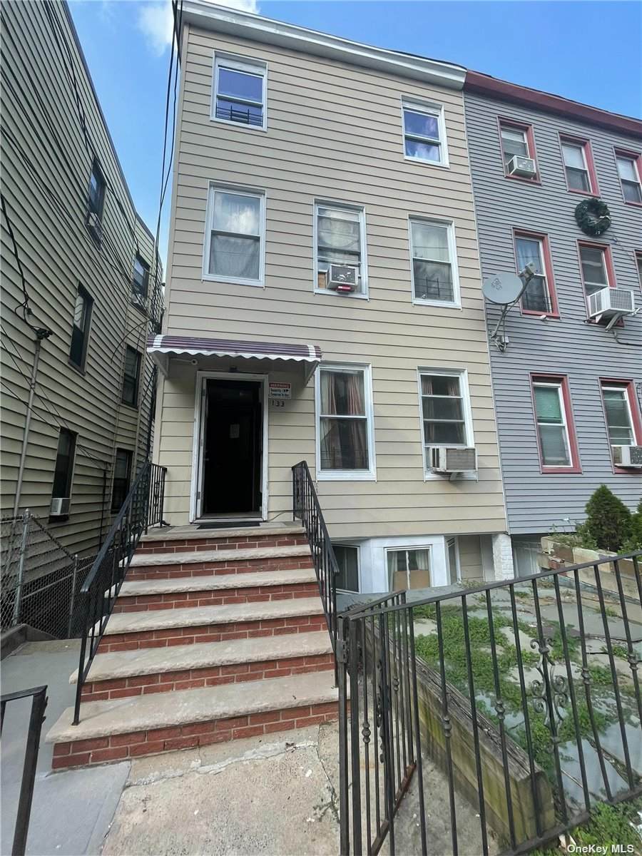 133 Oliver Avenue - Photo 1