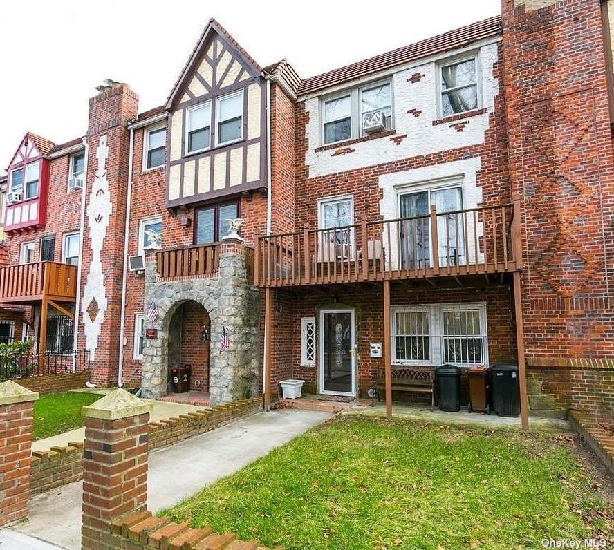 133-11 Francis Lewis Boulevard - Photo 1