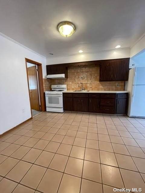 67 Grand St - Photo 1