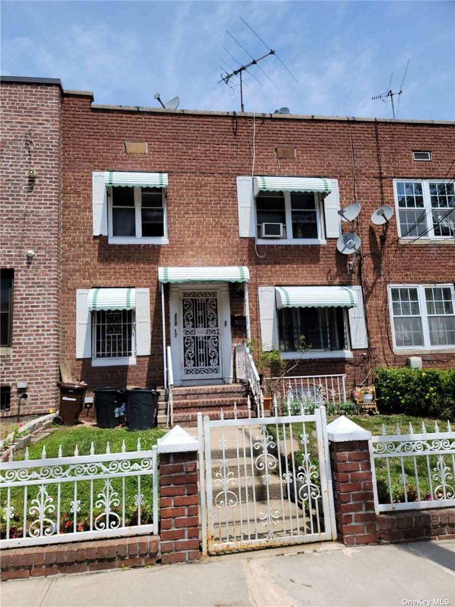 218-67 99th Avenue - Photo 1