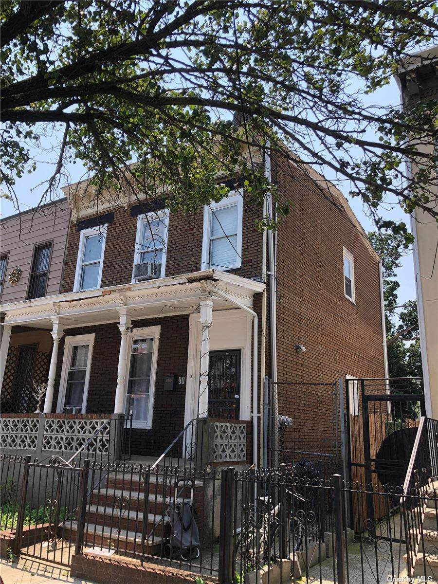 90 Wyona Street - Photo 1
