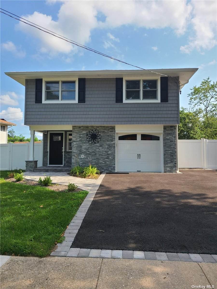 222 Bellerose Avenue - Photo 1