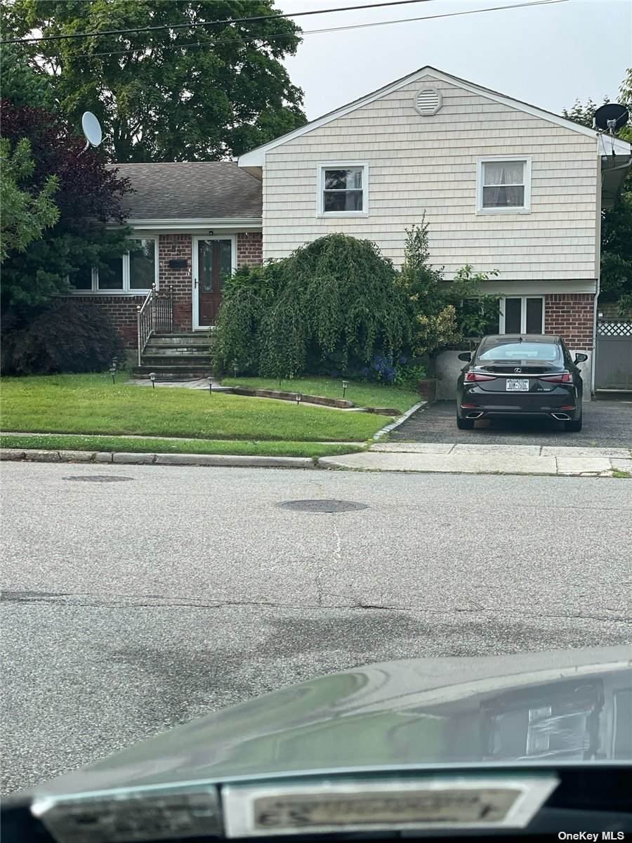 53 Kingston Avenue - Photo 1