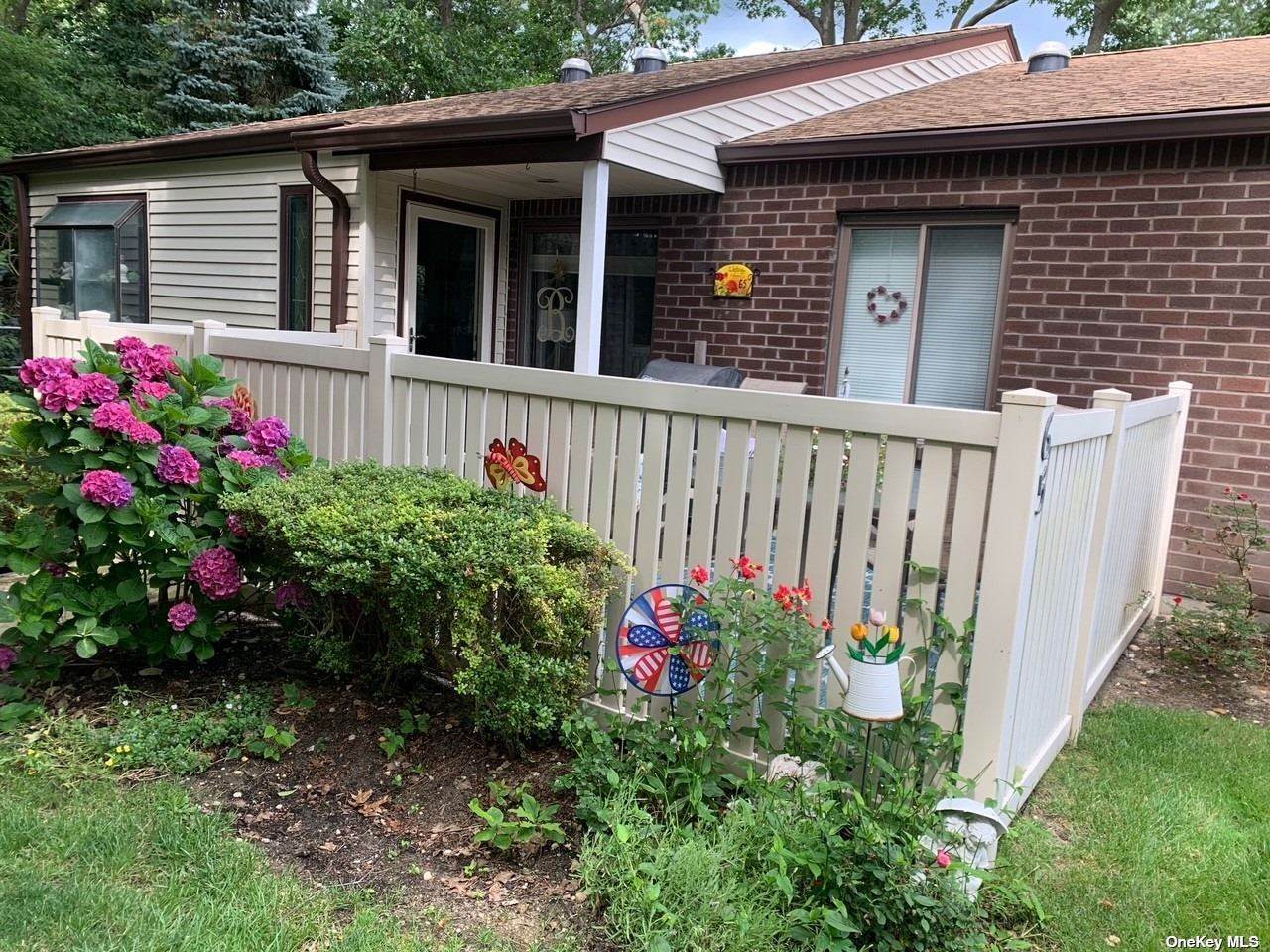 65 Birchwood Road - Photo 1