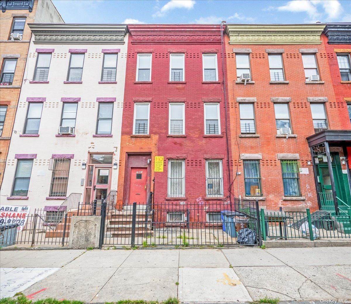 781 Macdonough Street - Photo 1
