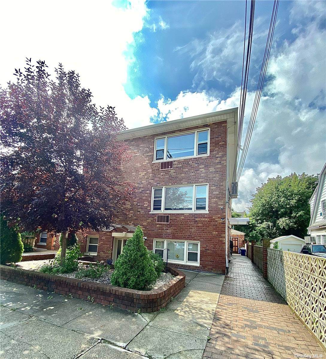 189-32 45 Avenue - Photo 1