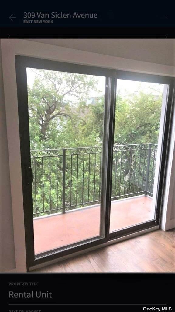 309 Van Siclen Avenu - Photo 1