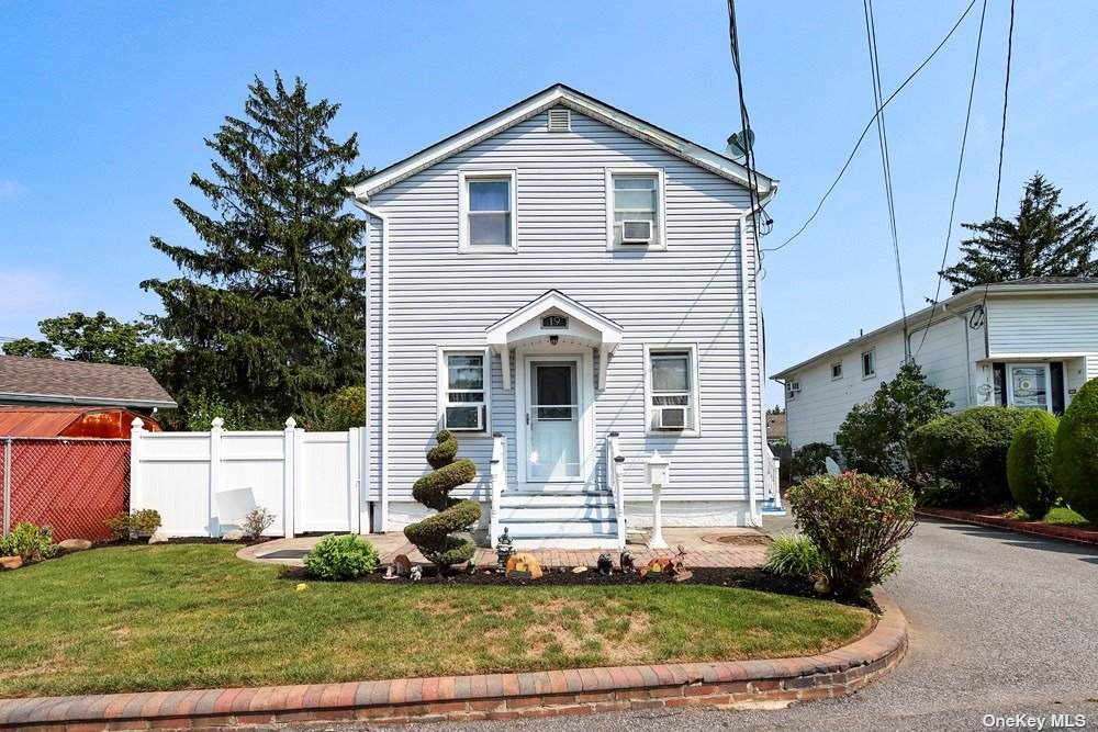 19 Front Street - Photo 1