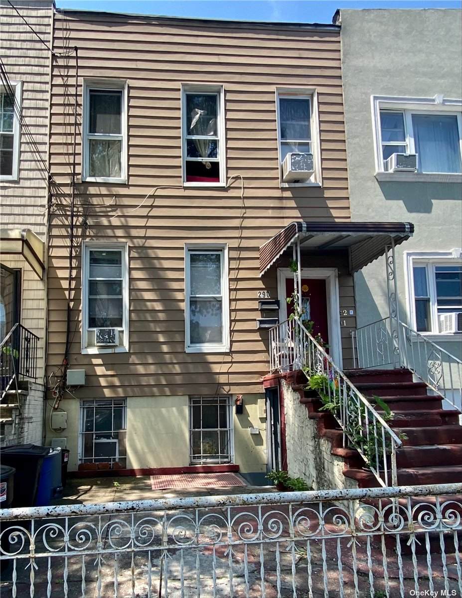 290 Hemlock Street - Photo 1