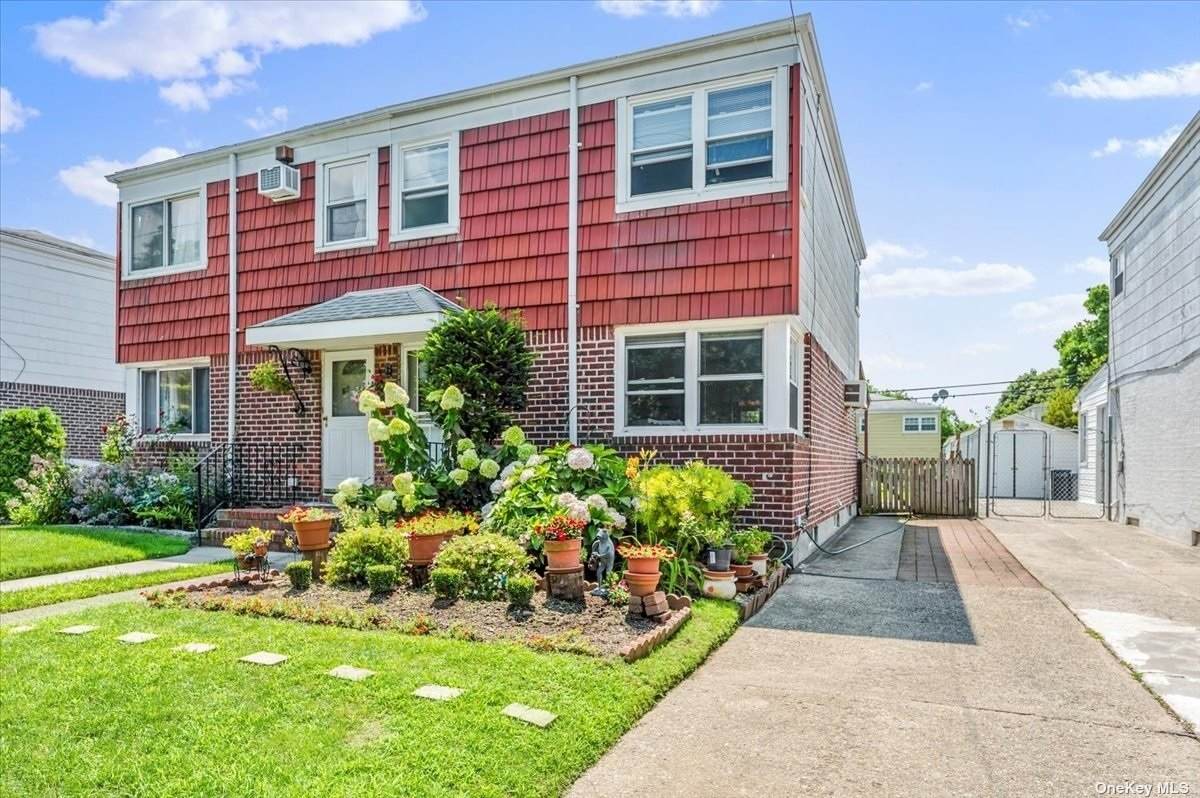 67-28 Bell Boulevard - Photo 1