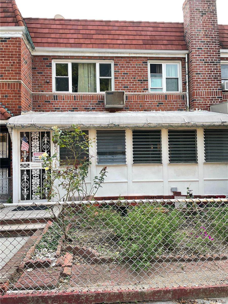 30-24 80th Street - Photo 1