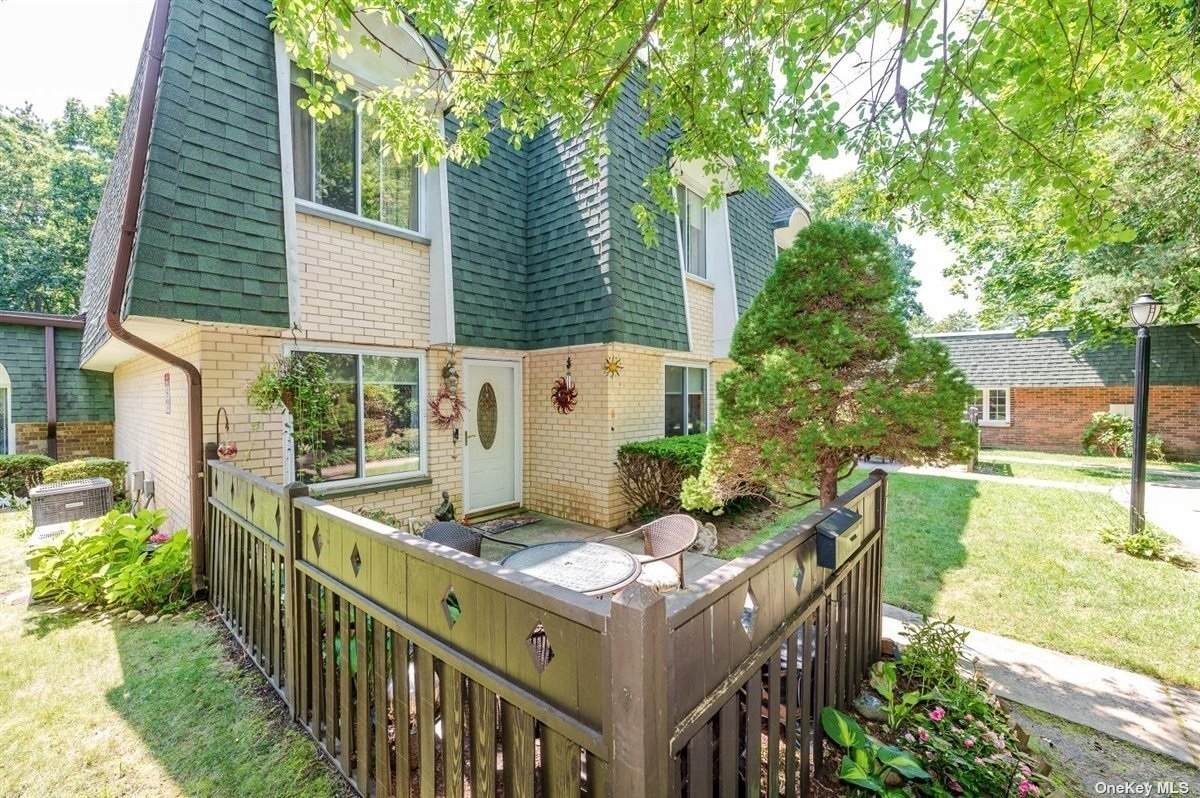 860 Birchwood Road - Photo 1