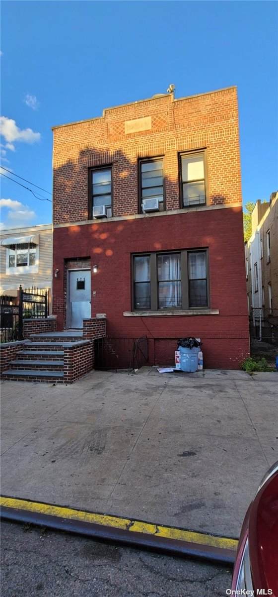 479 Sheffield Avenue - Photo 1
