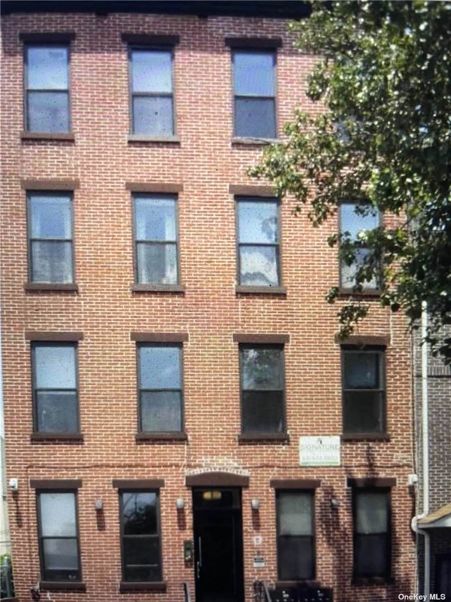 181 Chauncey Street - Photo 1