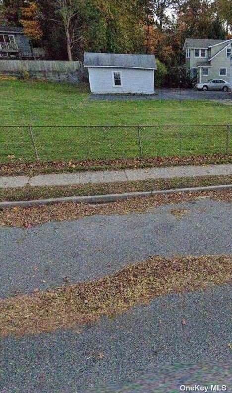 7 Larsen Avenue - Photo 1