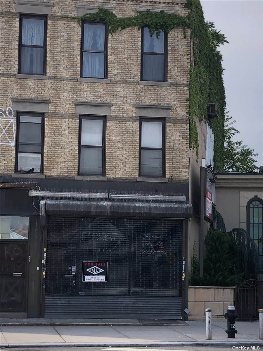 70-15 Myrtle Avenue - Photo 1
