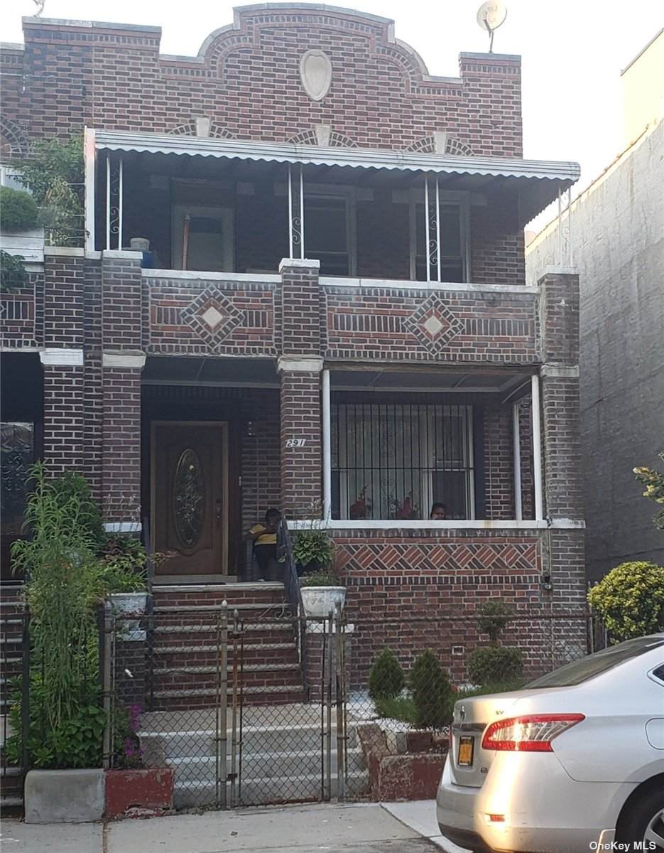 291 Montgomery Street - Photo 1