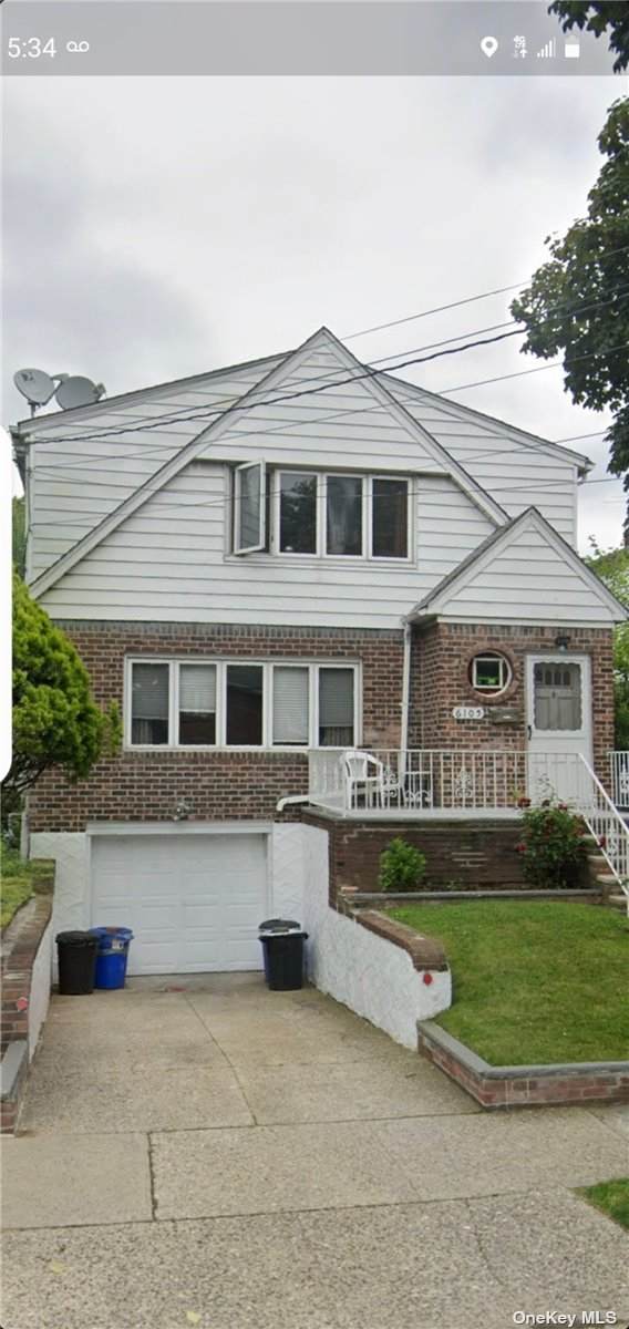 61-05 Cloverdale Boulevard - Photo 1