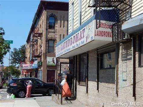 569 Wilson Avenue - Photo 1