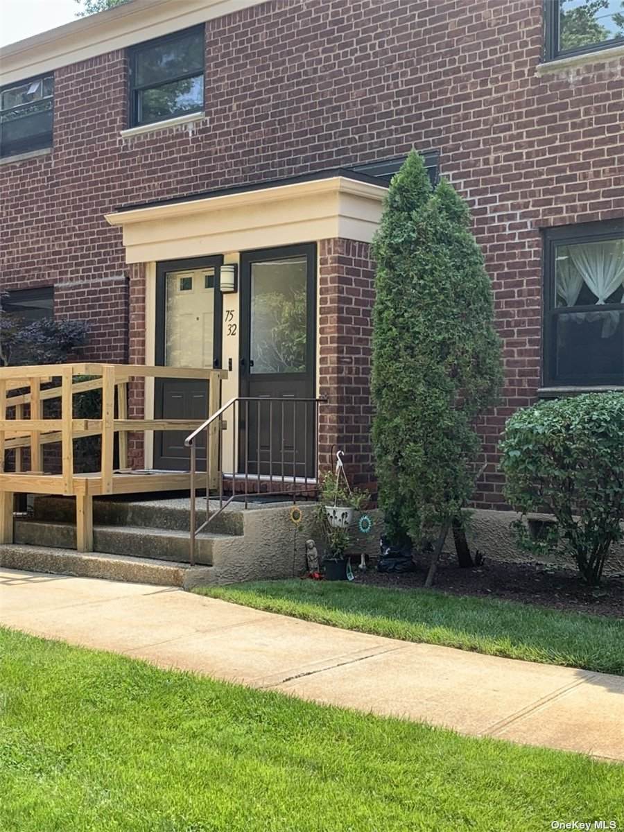 75-32 Springfield Boulevard - Photo 1