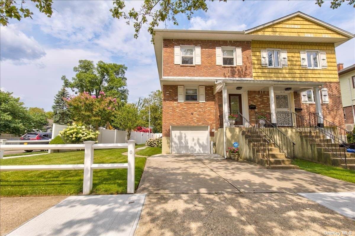 57-03 Cloverdale Boulevard - Photo 1