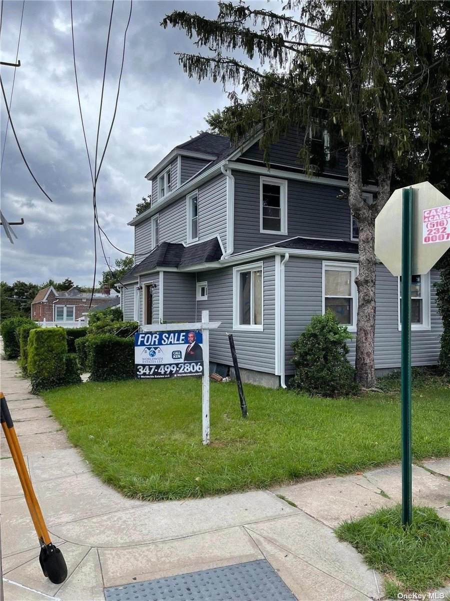 199-19 118 Avenue - Photo 1
