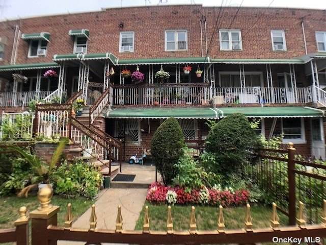 8910 Avenue J - Photo 1