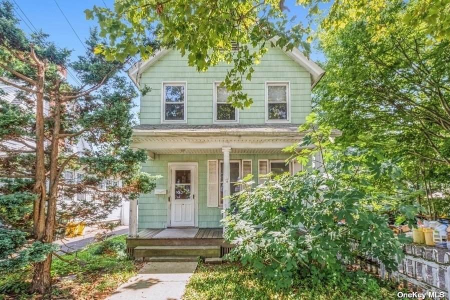 37 Van Cott Avenue - Photo 1