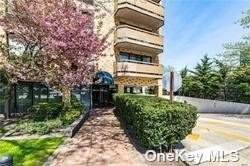 141 Great Neck Road - Photo 1