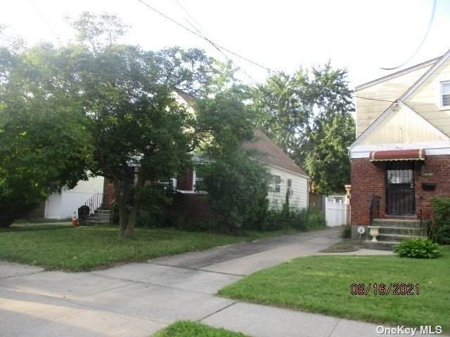 249-22 147 Avenue - Photo 1