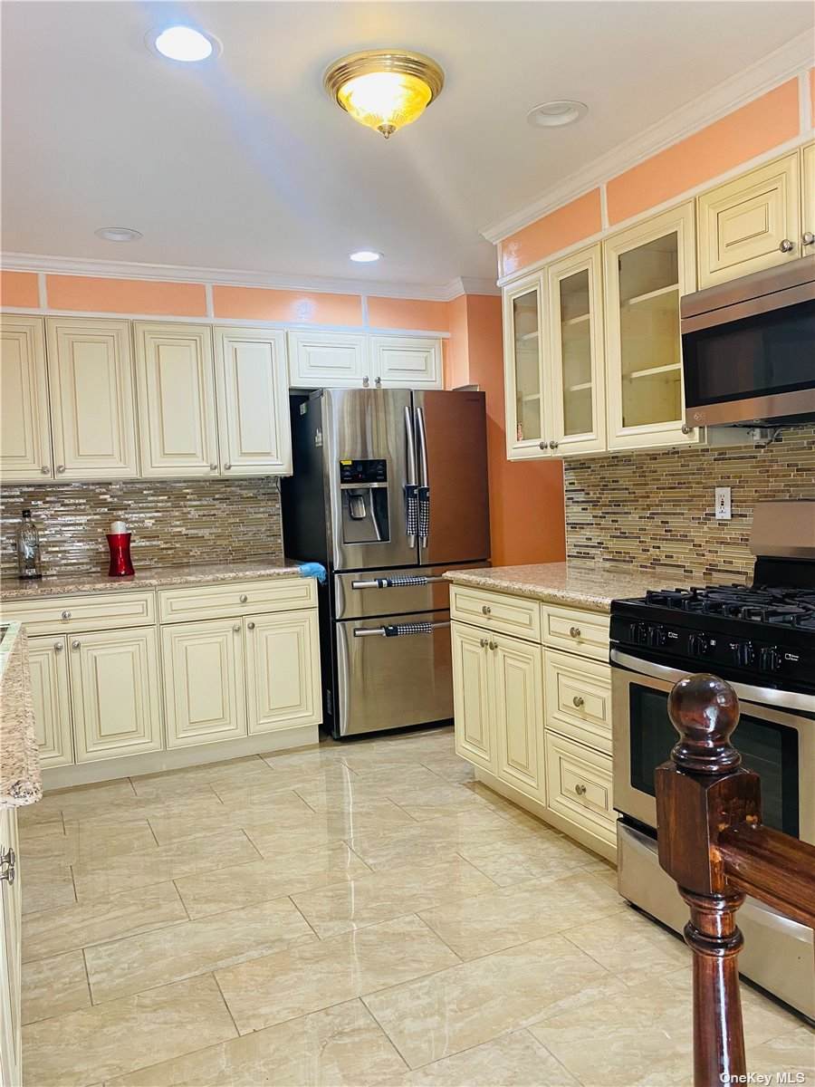 515 Grant Avenue - Photo 1