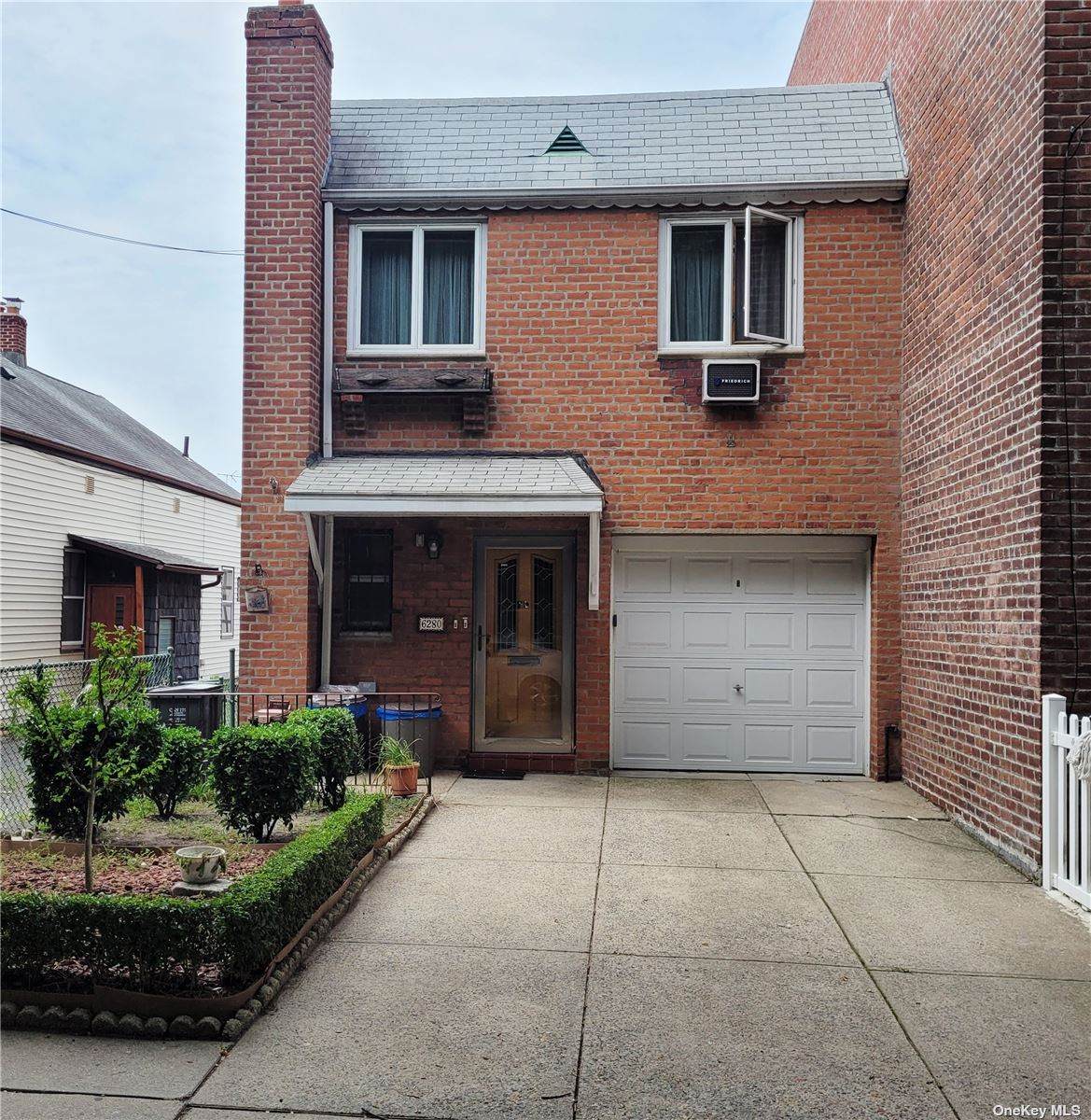 62-80 Forest Avenue - Photo 1