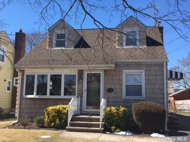 215 Frank Avenue - Photo 1
