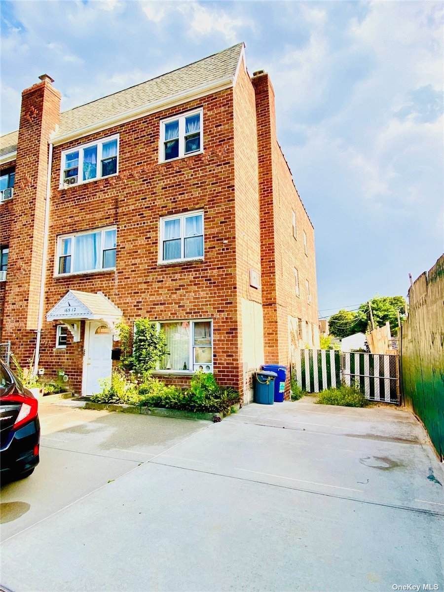 165-12 Sanford Avenue - Photo 1