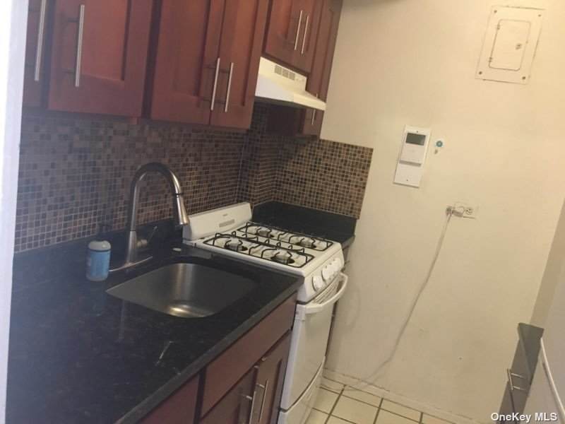 109-33 71st Road - Photo 1