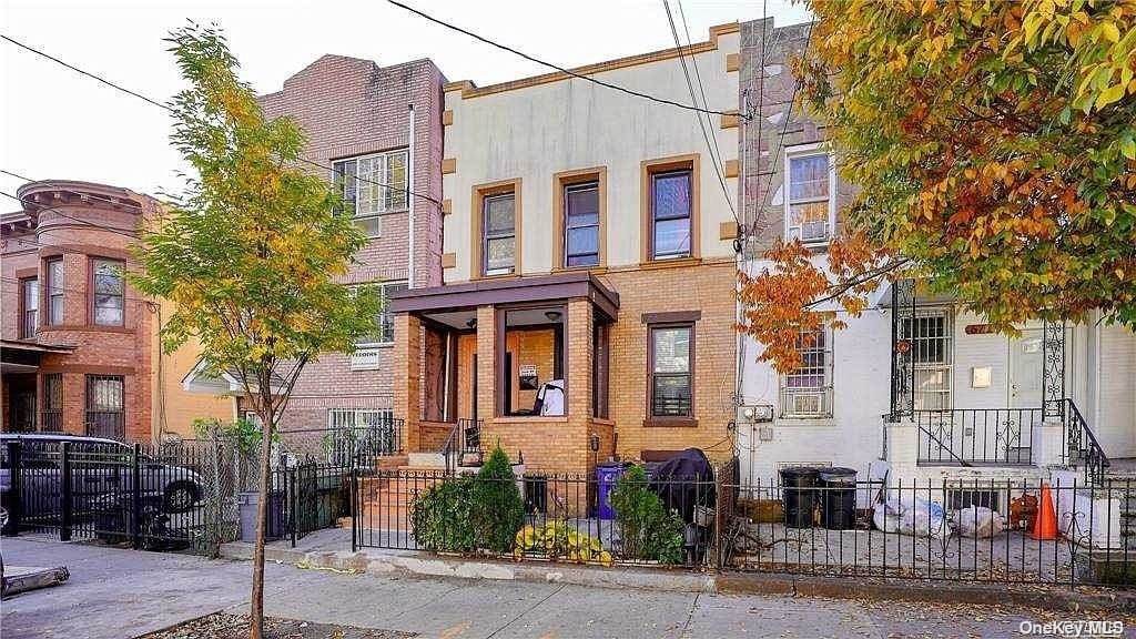 672 Linwood Street - Photo 1