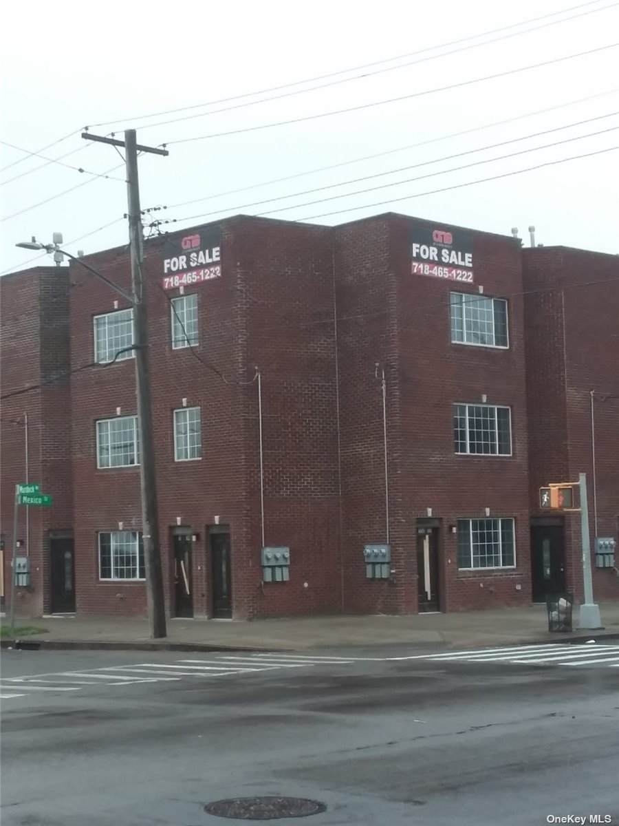113-50 Farmers Blvd - Photo 1